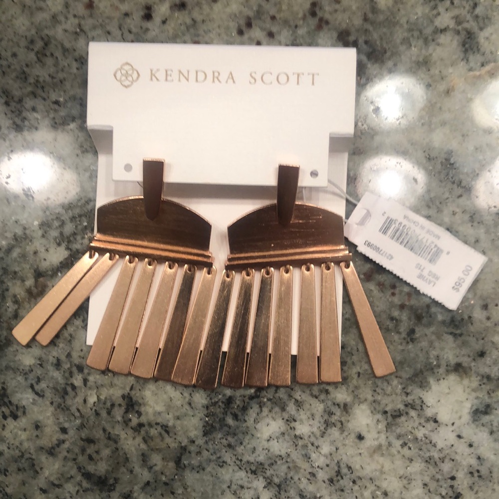 NWT Kendra Scott earrings